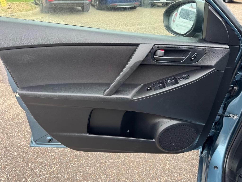 Mazda MAZDA3 4dr Sdn Auto i Sport 2011