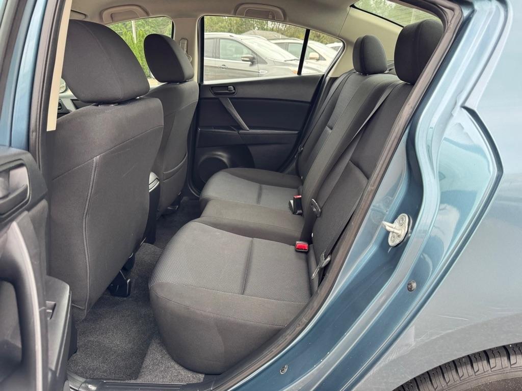 Mazda MAZDA3 4dr Sdn Auto i Sport 2011