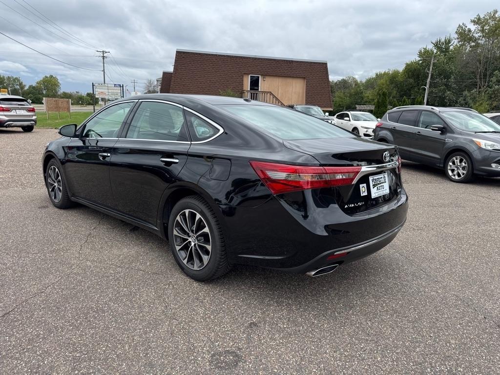 Toyota Avalon 4dr Sdn Limited (Natl) 2016