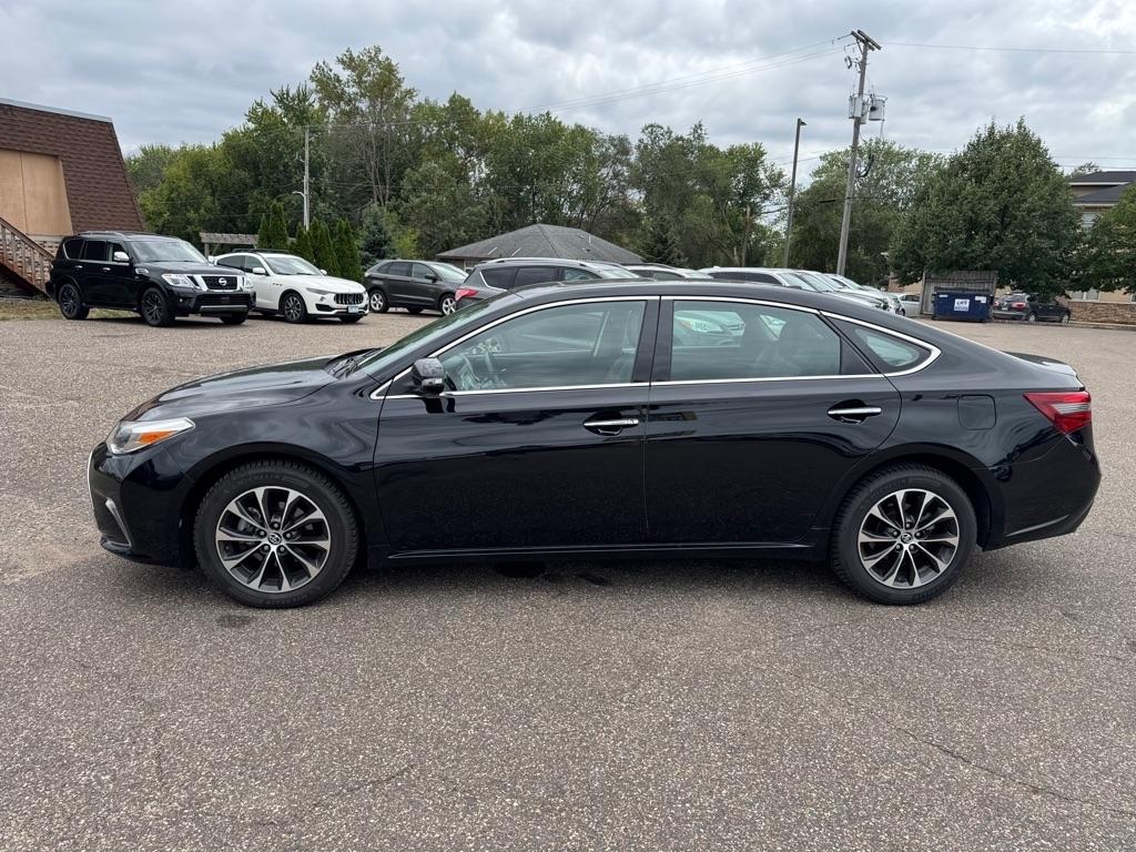 Toyota Avalon 4dr Sdn Limited (Natl) 2016