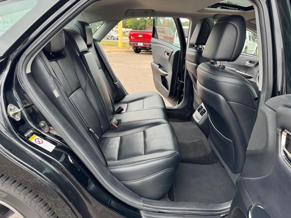 Toyota Avalon 4dr Sdn Limited (Natl) 2016