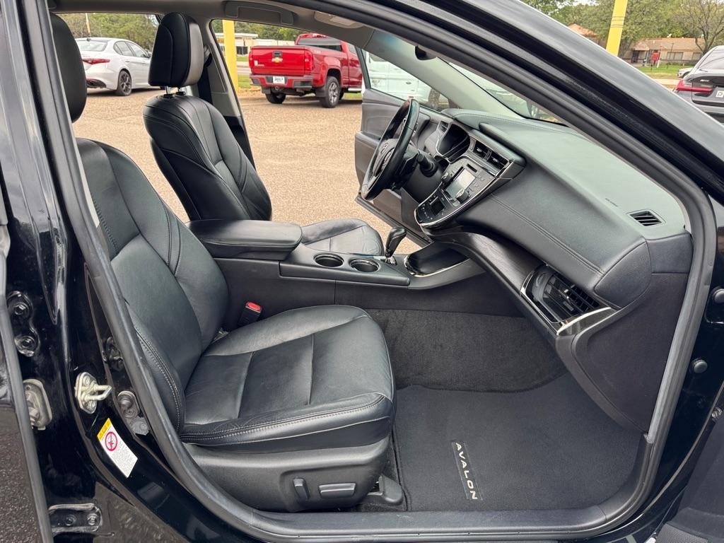 Toyota Avalon 4dr Sdn Limited (Natl) 2016