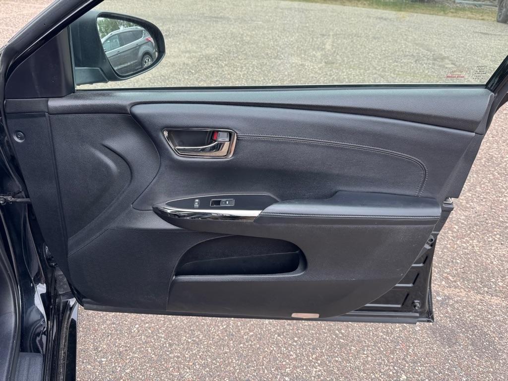 Toyota Avalon 4dr Sdn Limited (Natl) 2016