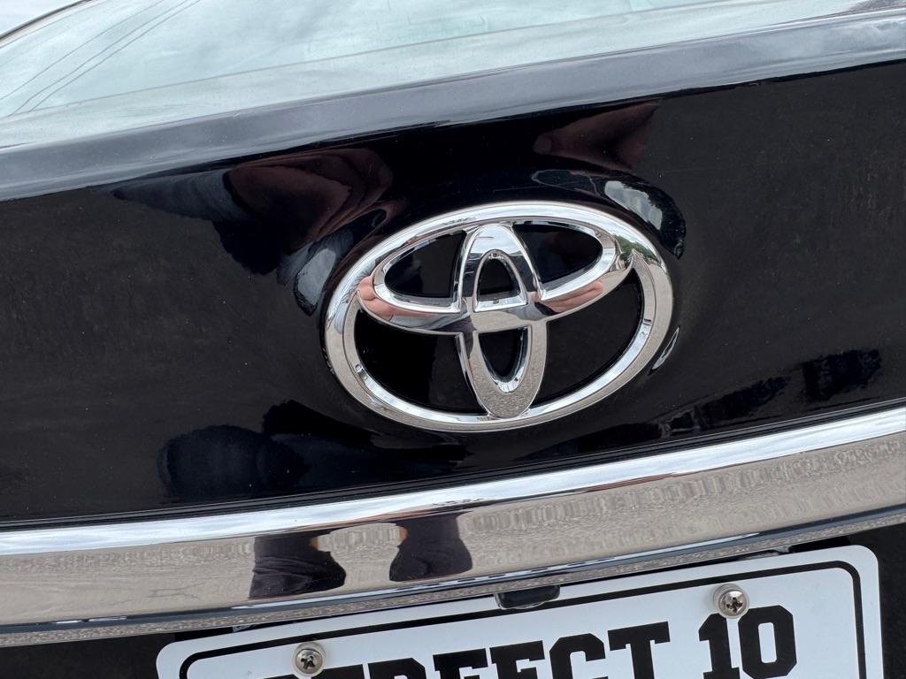Toyota Avalon 4dr Sdn Limited (Natl) 2016