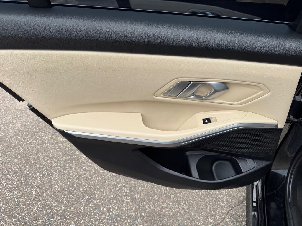 BMW 3 Series 330i xDrive Sedan 2019