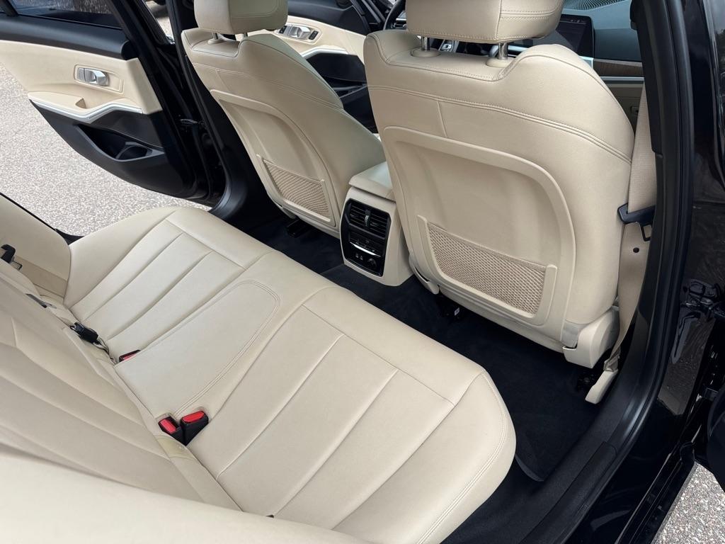 BMW 3 Series 330i xDrive Sedan 2019