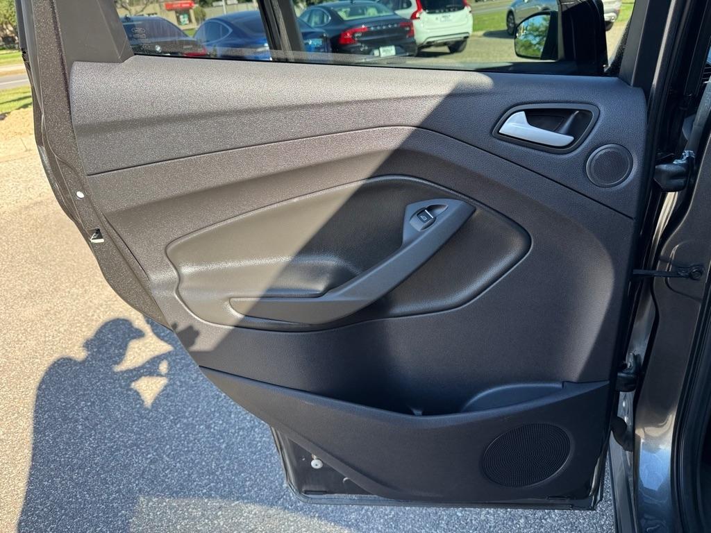 Ford Escape 4WD 4dr Titanium 2016