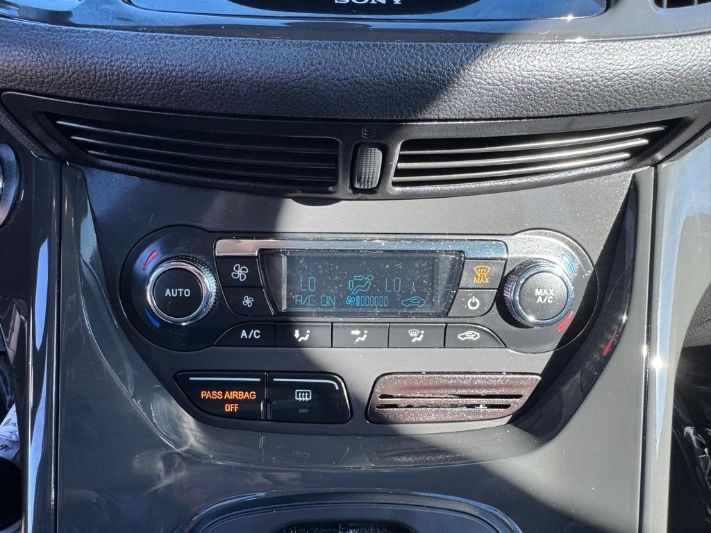 Ford Escape 4WD 4dr Titanium 2016