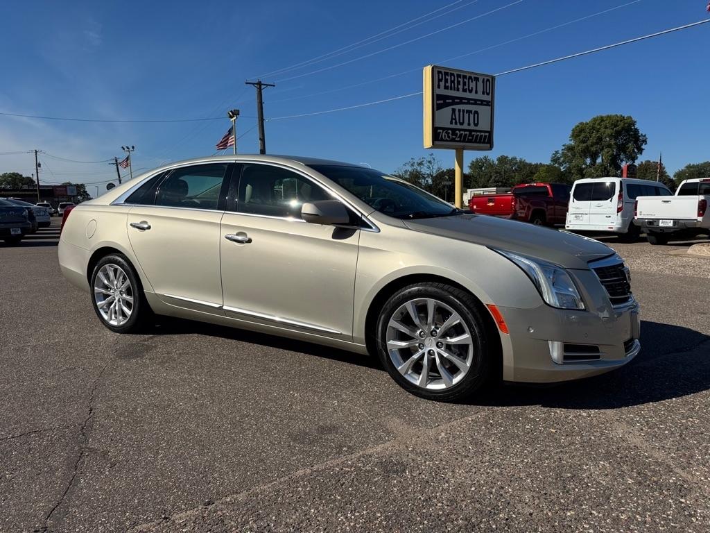 Cadillac XTS 4dr Sdn Luxury Collection FWD 2016