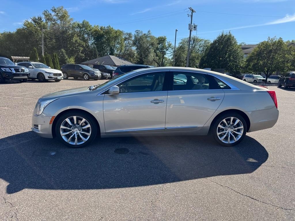 Cadillac XTS 4dr Sdn Luxury Collection FWD 2016
