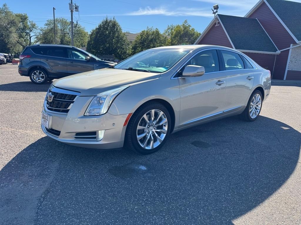 Cadillac XTS 4dr Sdn Luxury Collection FWD 2016