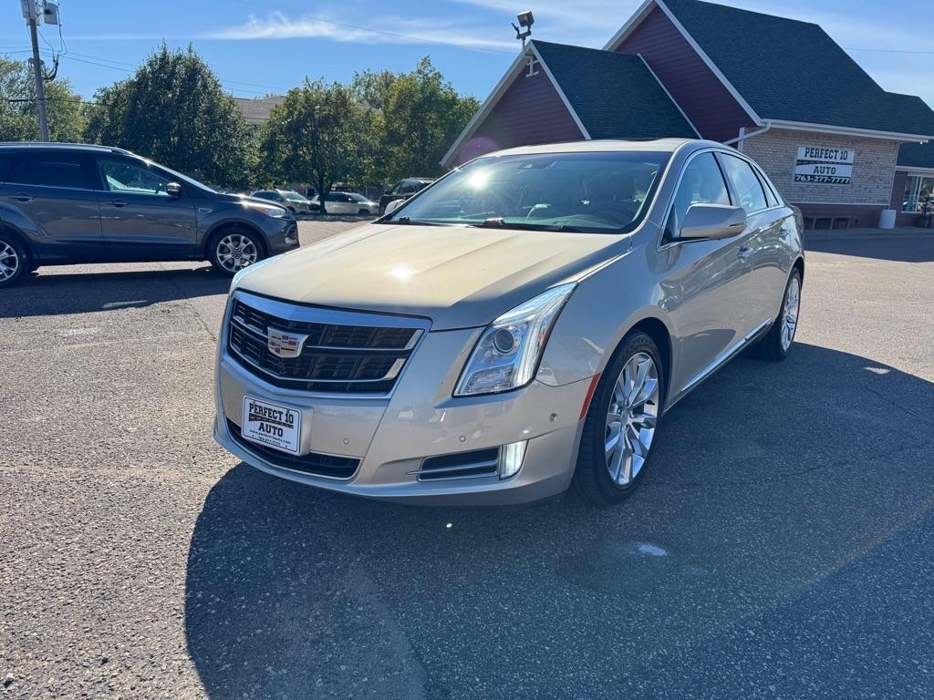 Cadillac XTS 4dr Sdn Luxury Collection FWD 2016