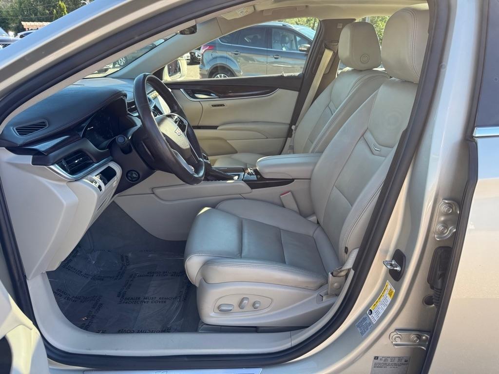 Cadillac XTS 4dr Sdn Luxury Collection FWD 2016