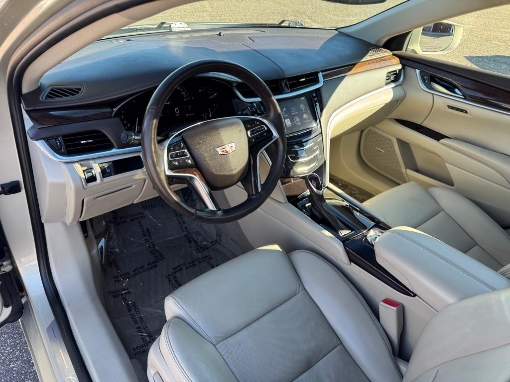 Cadillac XTS 4dr Sdn Luxury Collection FWD 2016