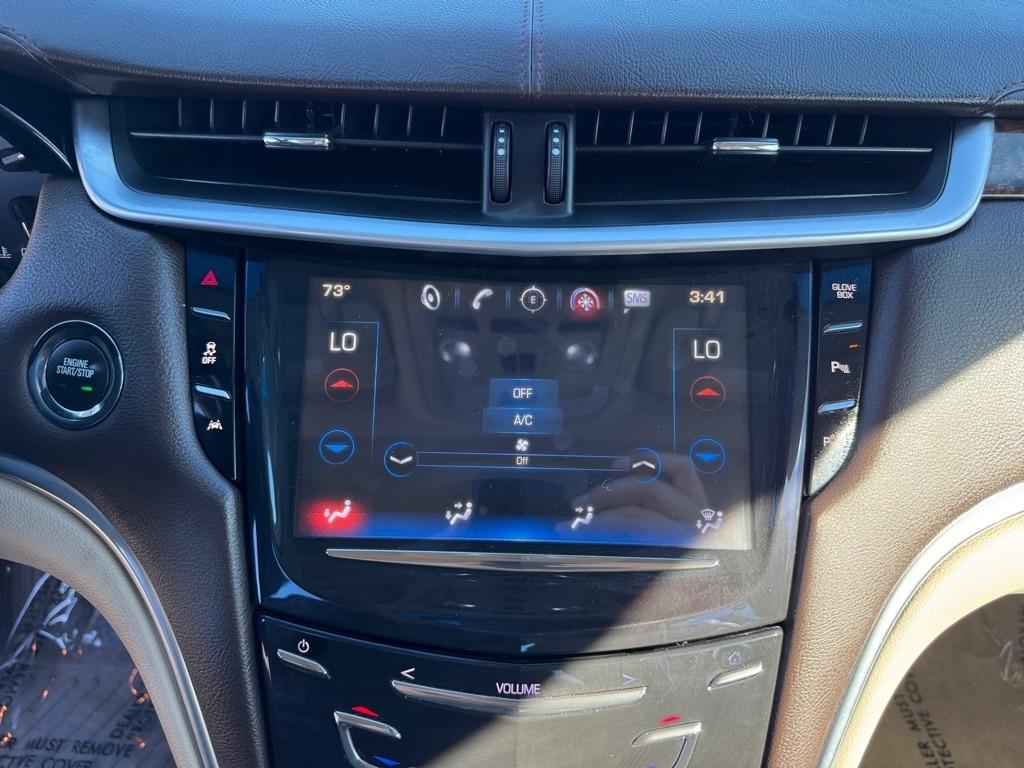 Cadillac XTS 4dr Sdn Luxury Collection FWD 2016