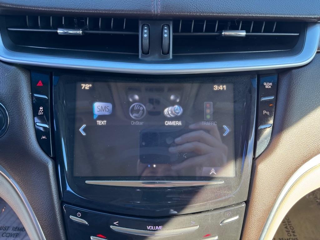 Cadillac XTS 4dr Sdn Luxury Collection FWD 2016