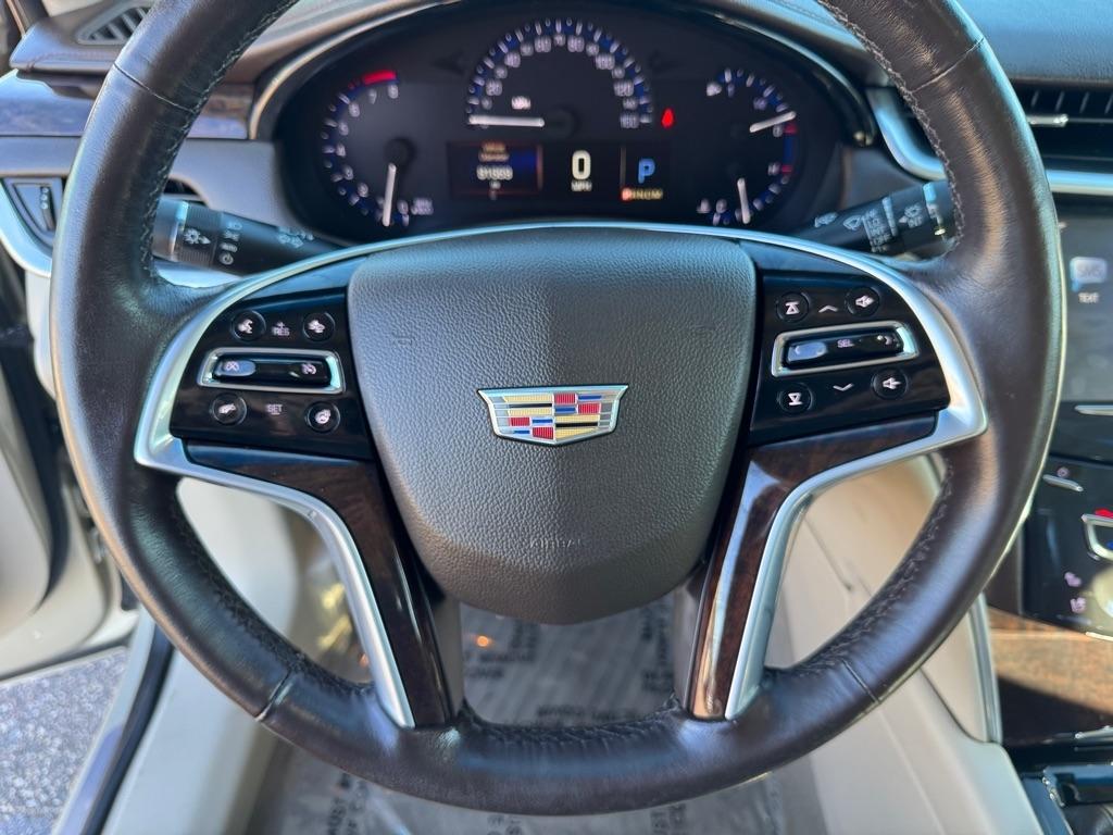 Cadillac XTS 4dr Sdn Luxury Collection FWD 2016