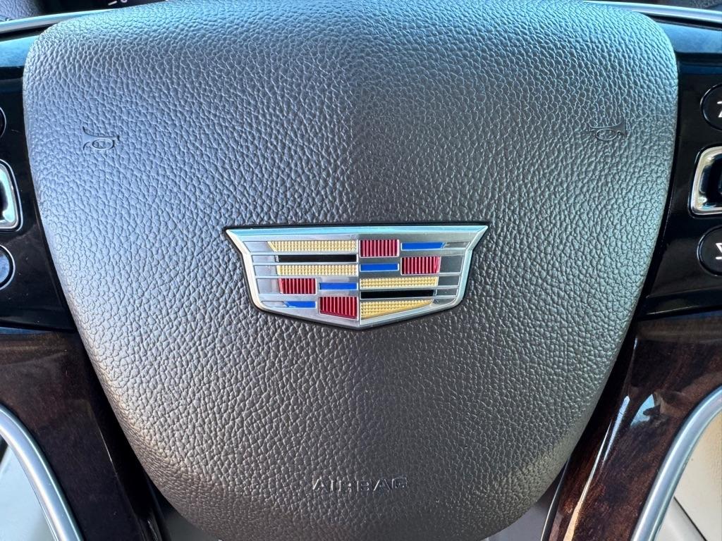 Cadillac XTS 4dr Sdn Luxury Collection FWD 2016