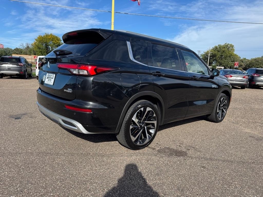 Mitsubishi Outlander PHEV SEL S-AWC 2023