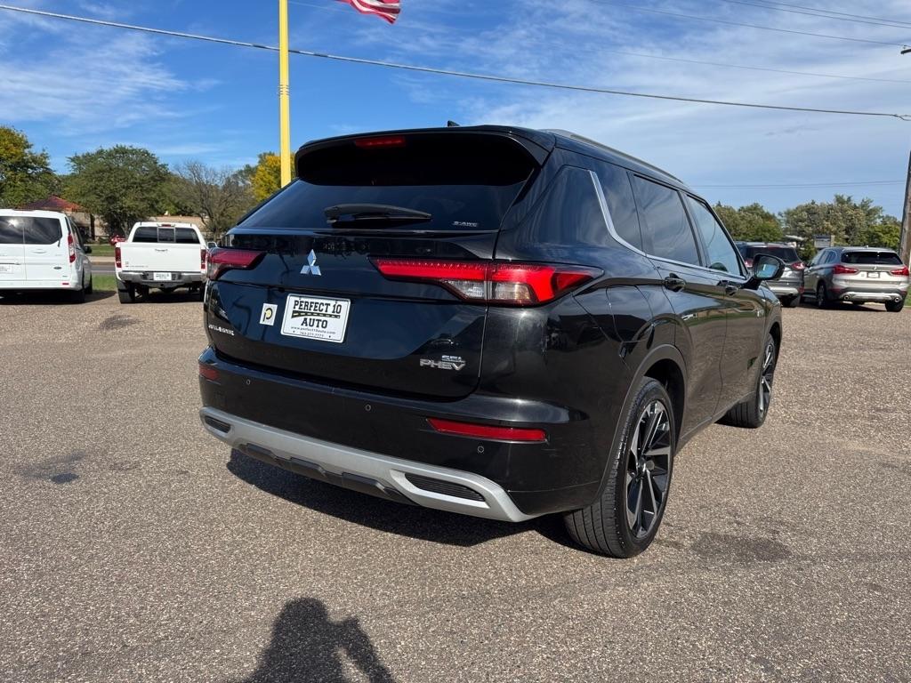 Mitsubishi Outlander PHEV SEL S-AWC 2023