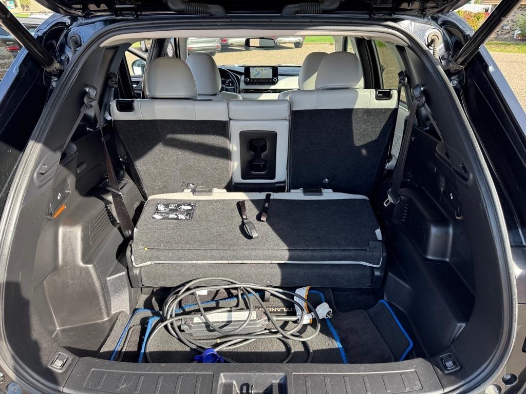 Mitsubishi Outlander PHEV SEL S-AWC 2023