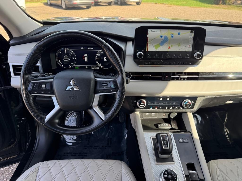 Mitsubishi Outlander PHEV SEL S-AWC 2023