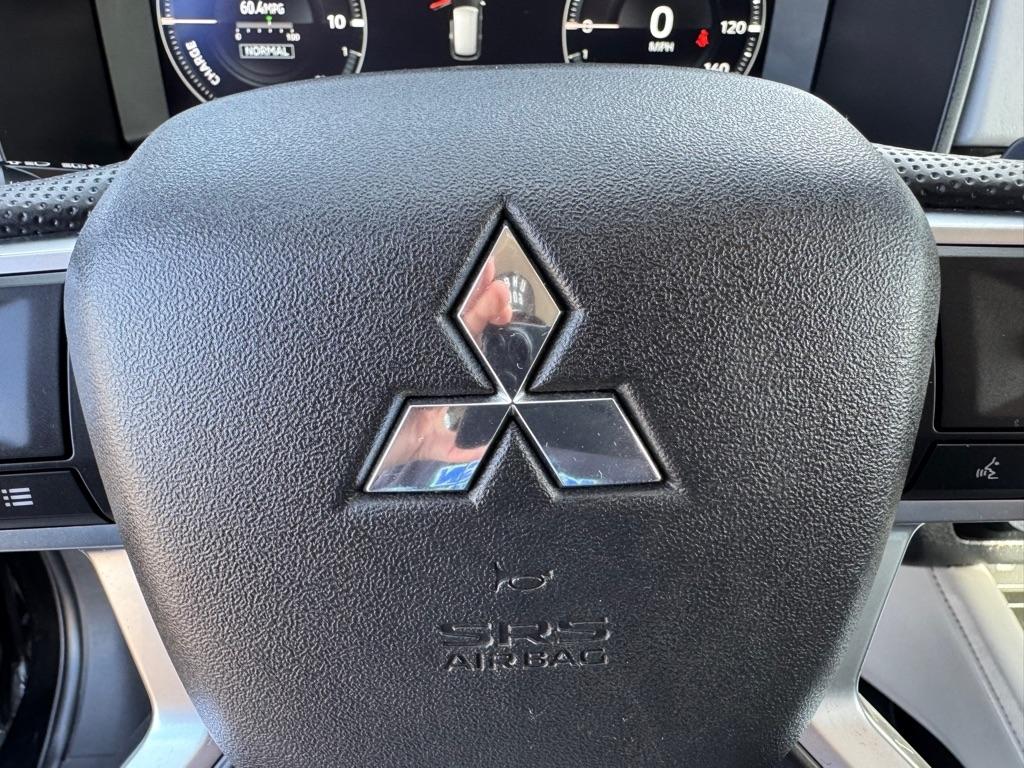 Mitsubishi Outlander PHEV SEL S-AWC 2023