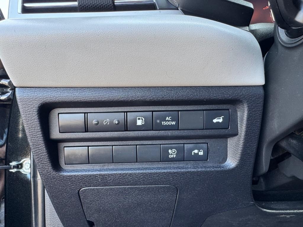 Mitsubishi Outlander PHEV SEL S-AWC 2023