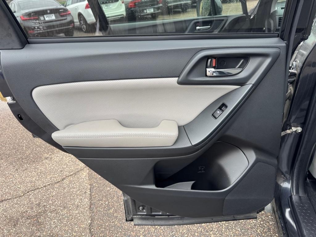 Subaru Forester 4dr Auto 2.5i Limited PZEV 2014