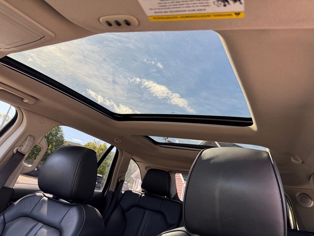 Lincoln MKX AWD 4dr 2013