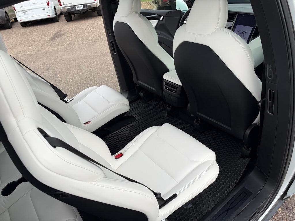 Tesla Model X Long Range AWD 2021