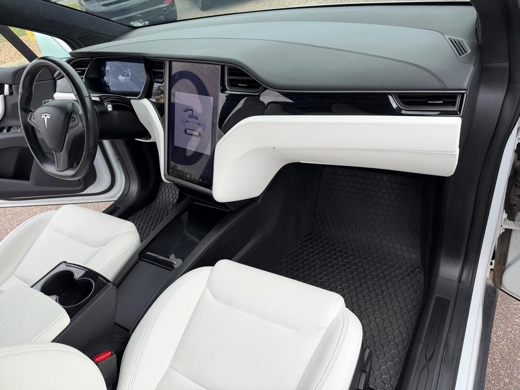 Tesla Model X Long Range AWD 2021