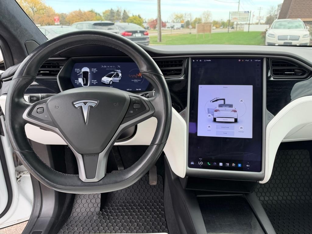 Tesla Model X Long Range AWD 2021