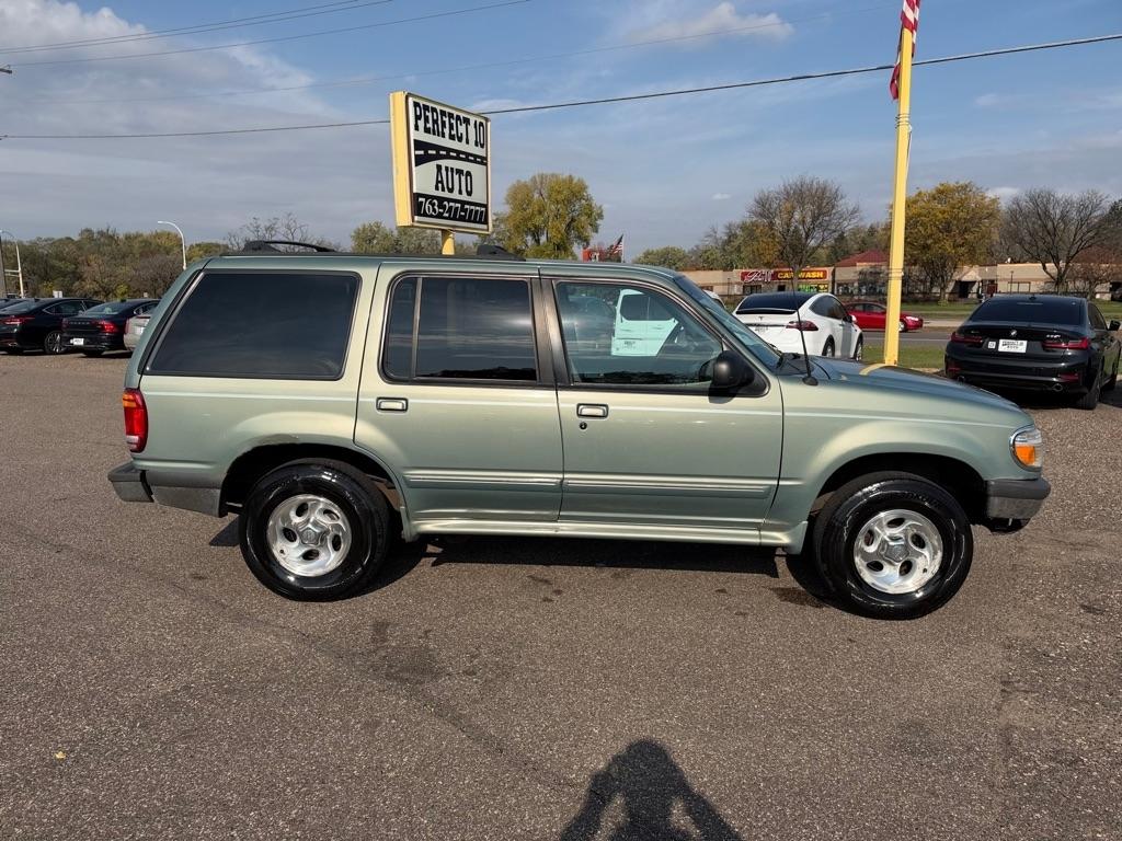 Ford Explorer XLT 4-Door 4WD 1998
