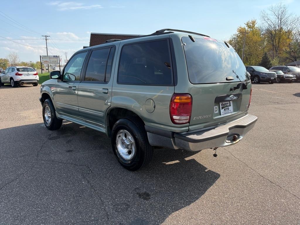 Ford Explorer XLT 4-Door 4WD 1998