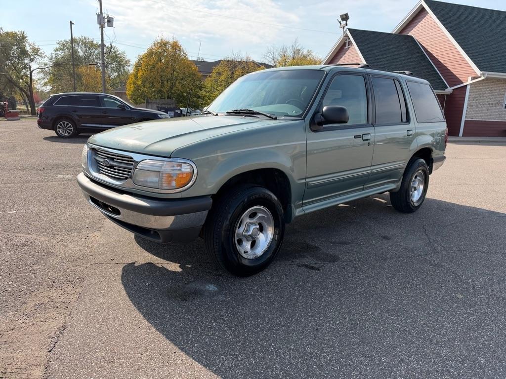 Ford Explorer XLT 4-Door 4WD 1998