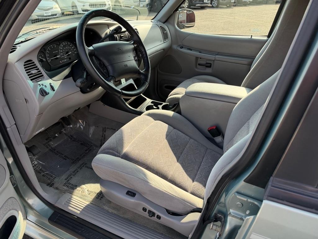 Ford Explorer XLT 4-Door 4WD 1998