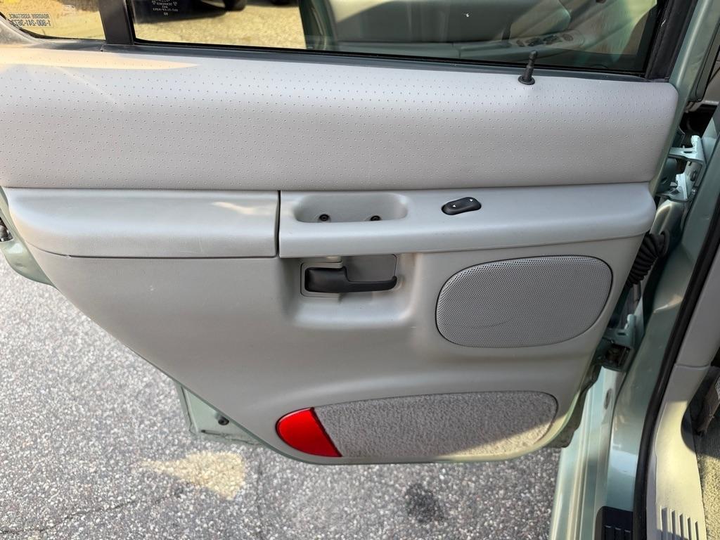 Ford Explorer XLT 4-Door 4WD 1998