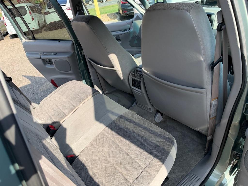 Ford Explorer XLT 4-Door 4WD 1998