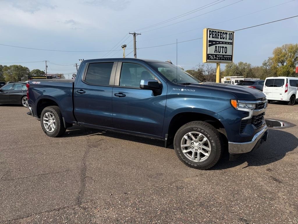 Chevrolet Silverado 1500 4WD Crew Cab 147" LT w/1LT 2023