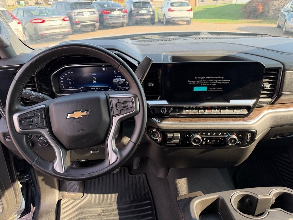 Chevrolet Silverado 1500 4WD Crew Cab 147" LT w/1LT 2023