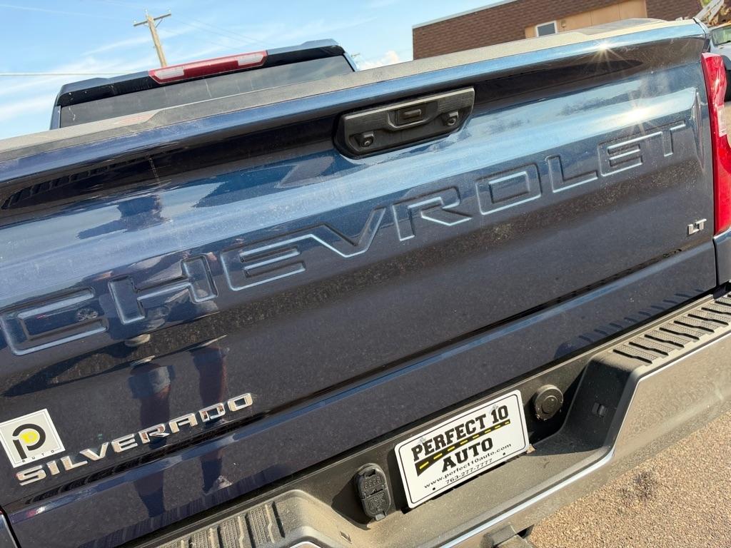 Chevrolet Silverado 1500 4WD Crew Cab 147" LT w/1LT 2023