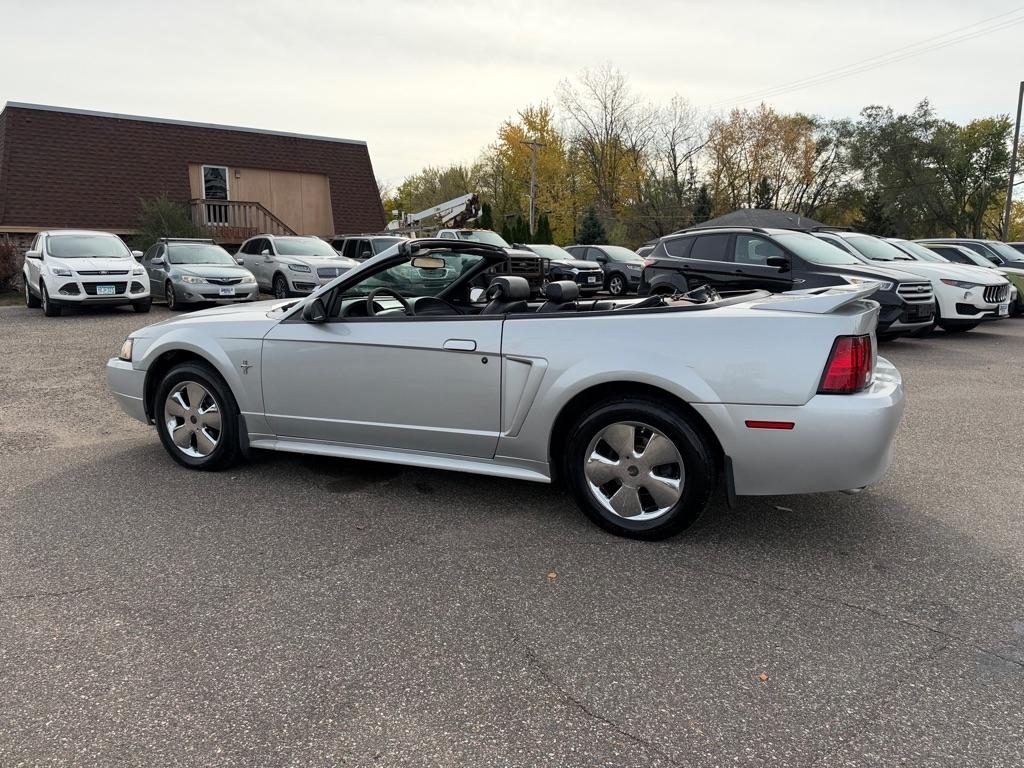 Ford Mustang 2dr Convertible 2000