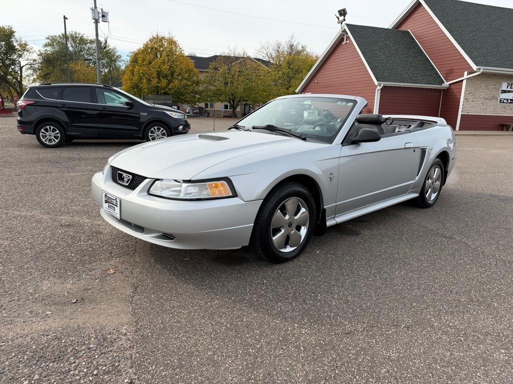Ford Mustang 2dr Convertible 2000
