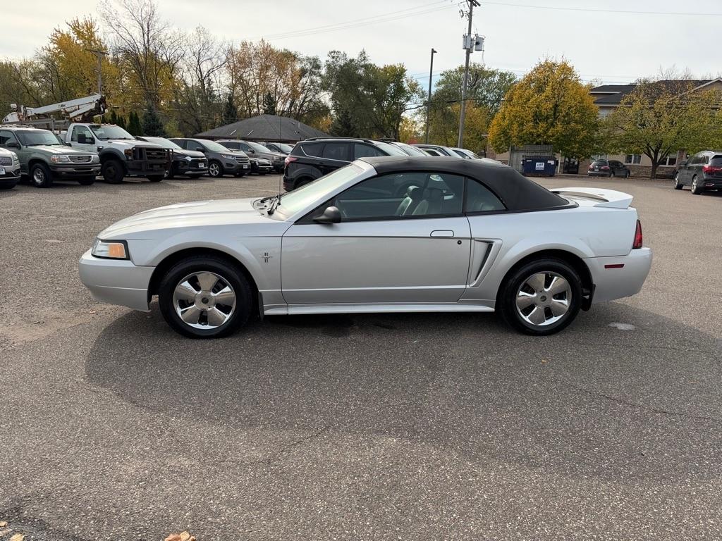 Ford Mustang 2dr Convertible 2000