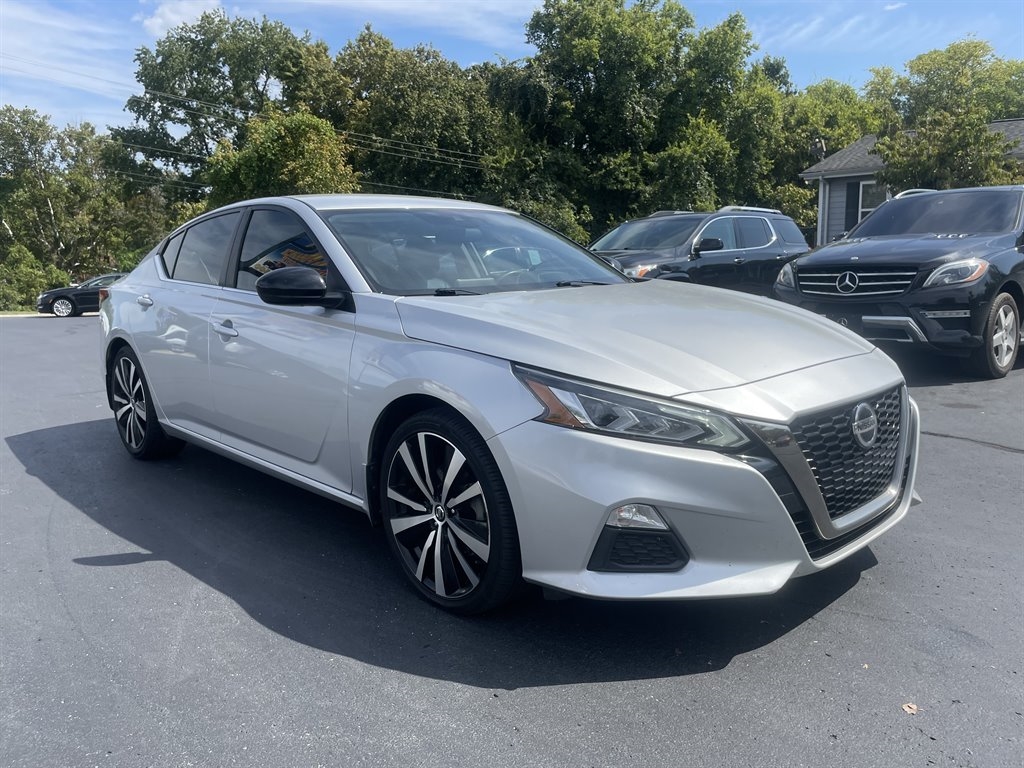 Nissan Altima 2.5 SR 2020 Nissan Altima 2.5 SR 2020