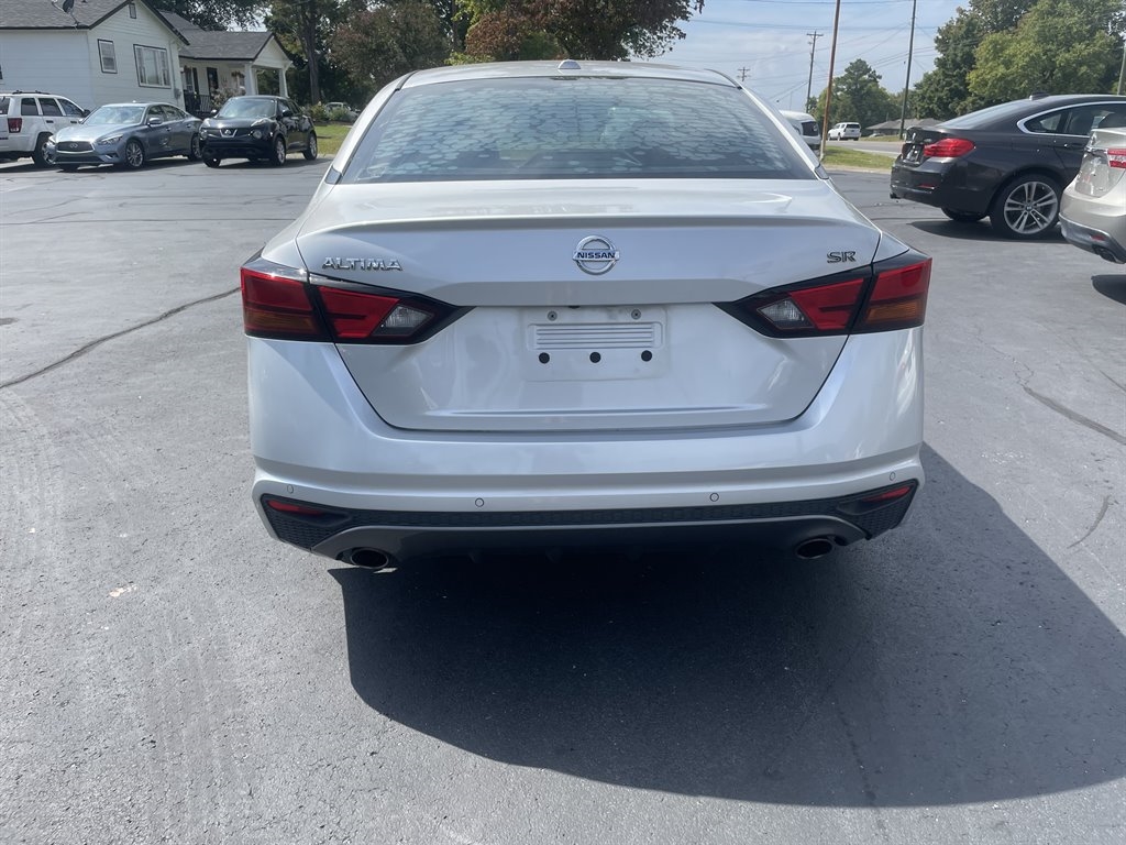 Nissan Altima 2.5 SR 2020 Nissan Altima 2.5 SR 2020