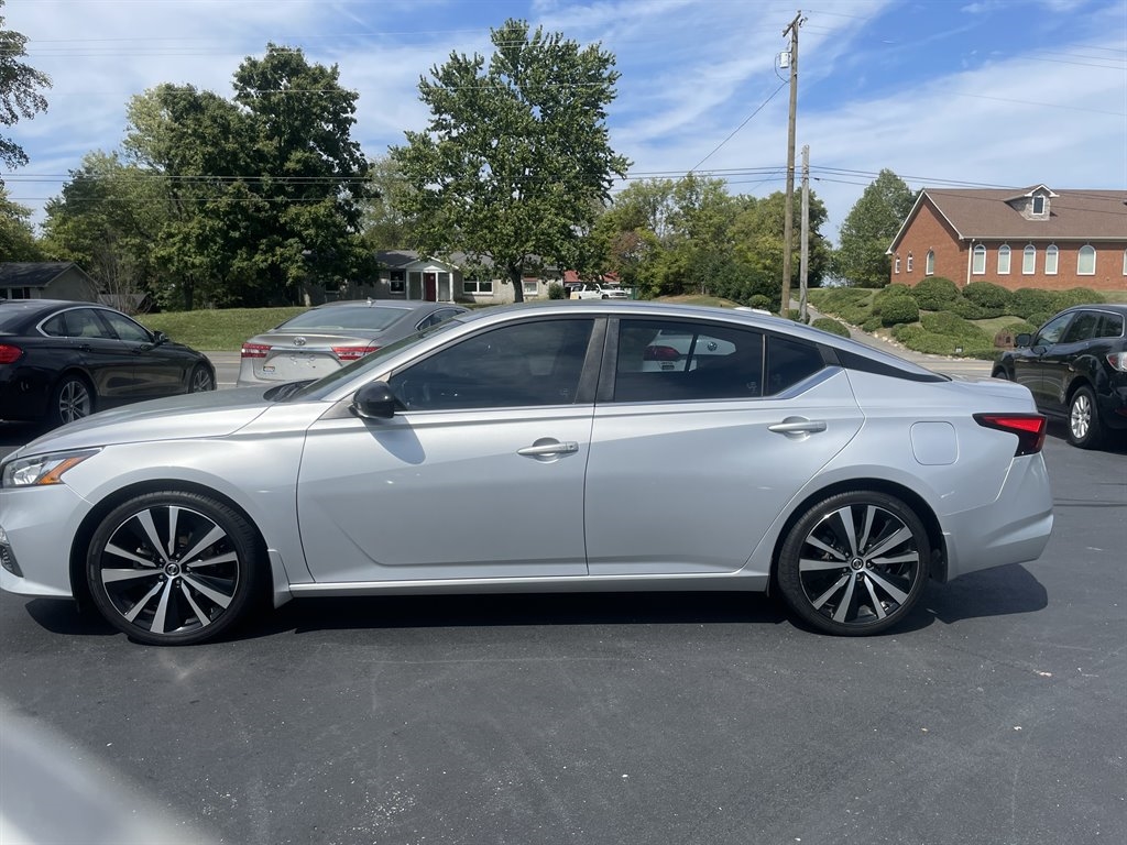 Nissan Altima 2.5 SR 2020 Nissan Altima 2.5 SR 2020