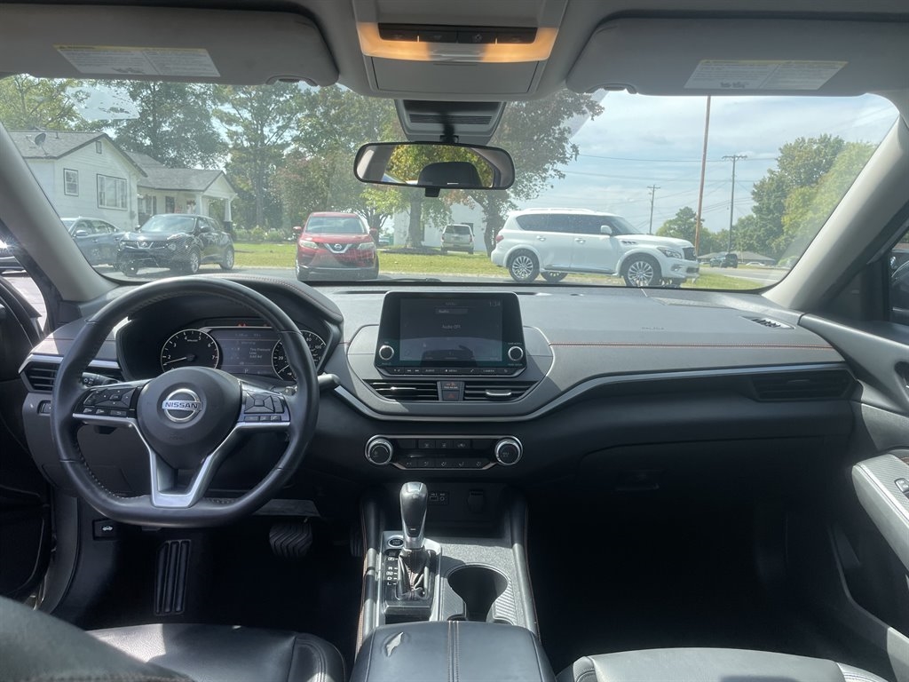 Nissan Altima 2.5 SR 2020 Nissan Altima 2.5 SR 2020