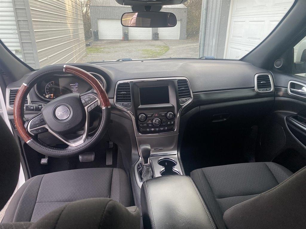 Jeep Grand Cherokee Laredo 2WD 2019